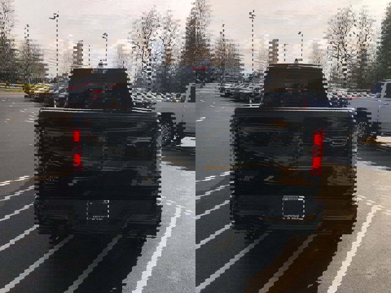 New 2026 RAM 1500 4x4 Crew Cab image 18