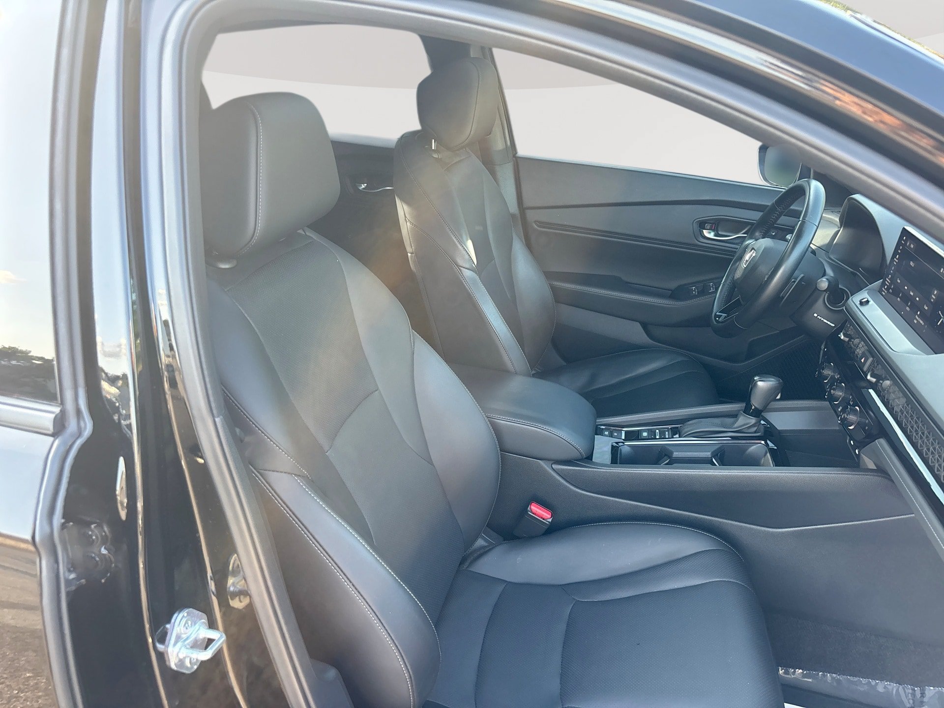 Used 2023 Honda Accord Sport image 28