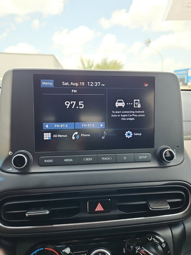 Used 2022 Hyundai Kona SEL AWD/4WD image 16