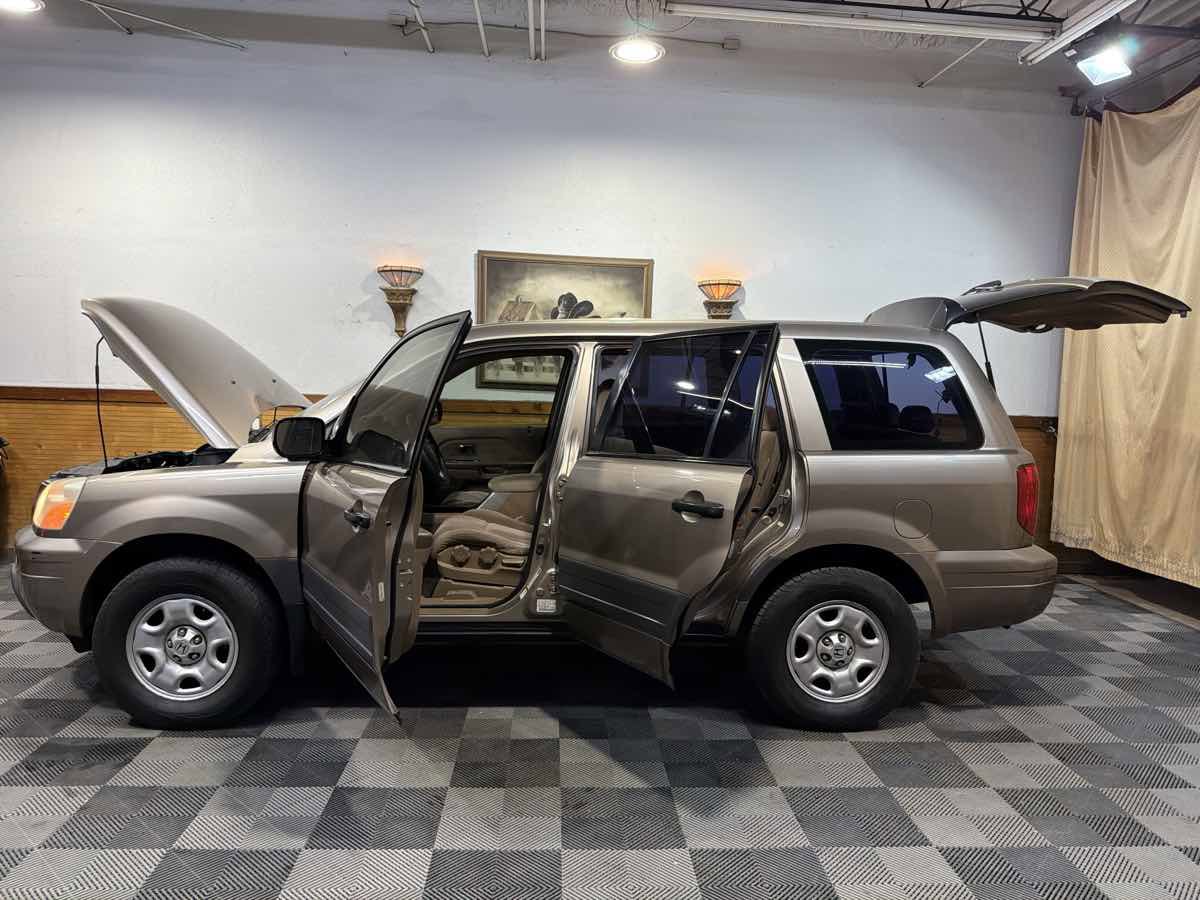 Used 2004 Honda Pilot LX image 13