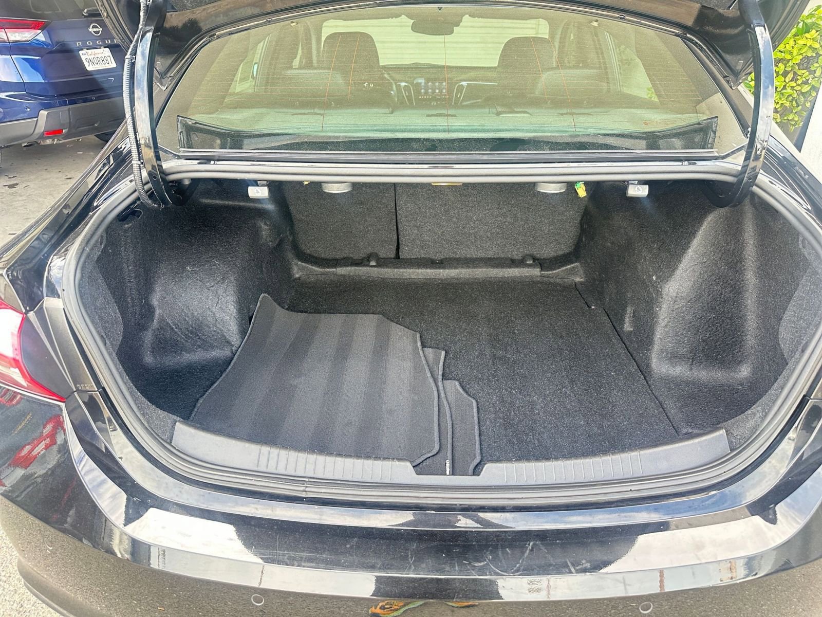 Used 2024 Chevrolet Malibu LT image 31