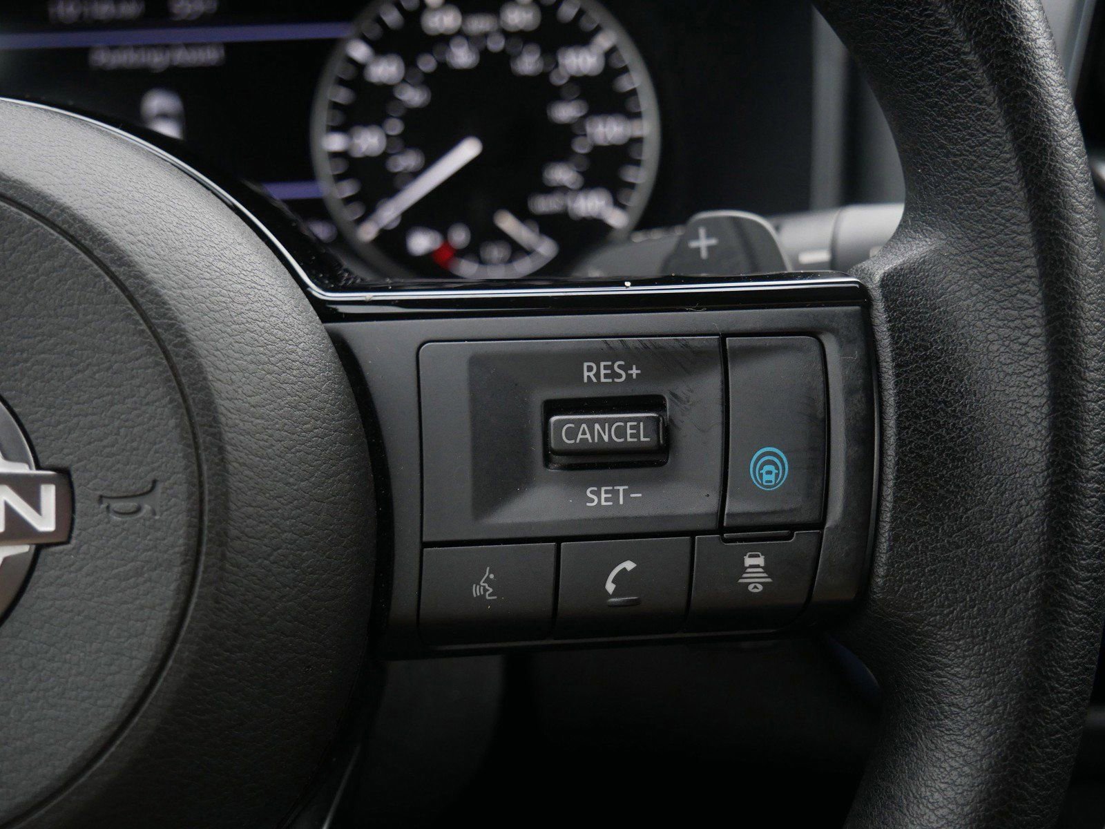 Used 2022 Nissan Rogue SV image 24