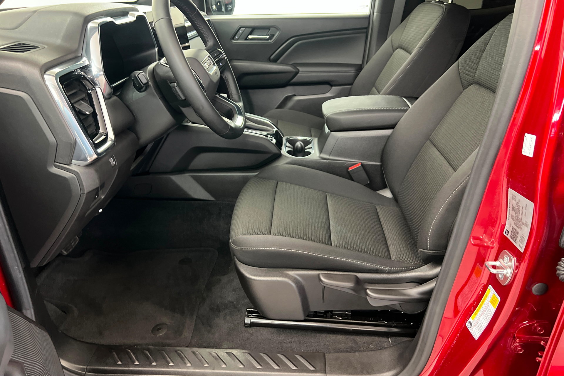 Used 2026 GMC Canyon Elevation RWD image 17