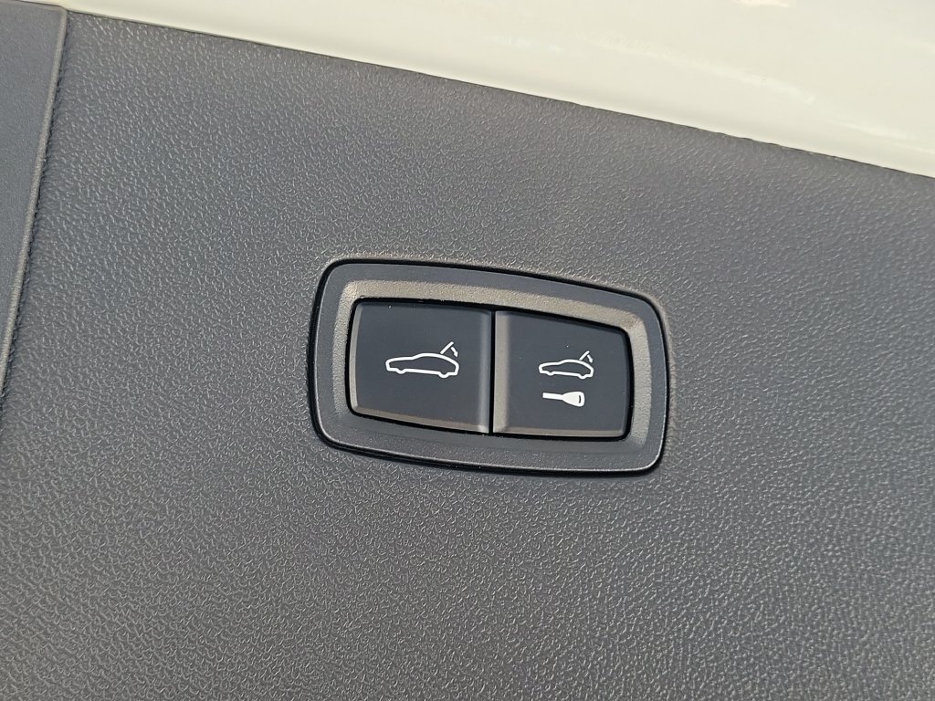 Certified 2026 Porsche Cayenne Coupe AWD/4WD image 18