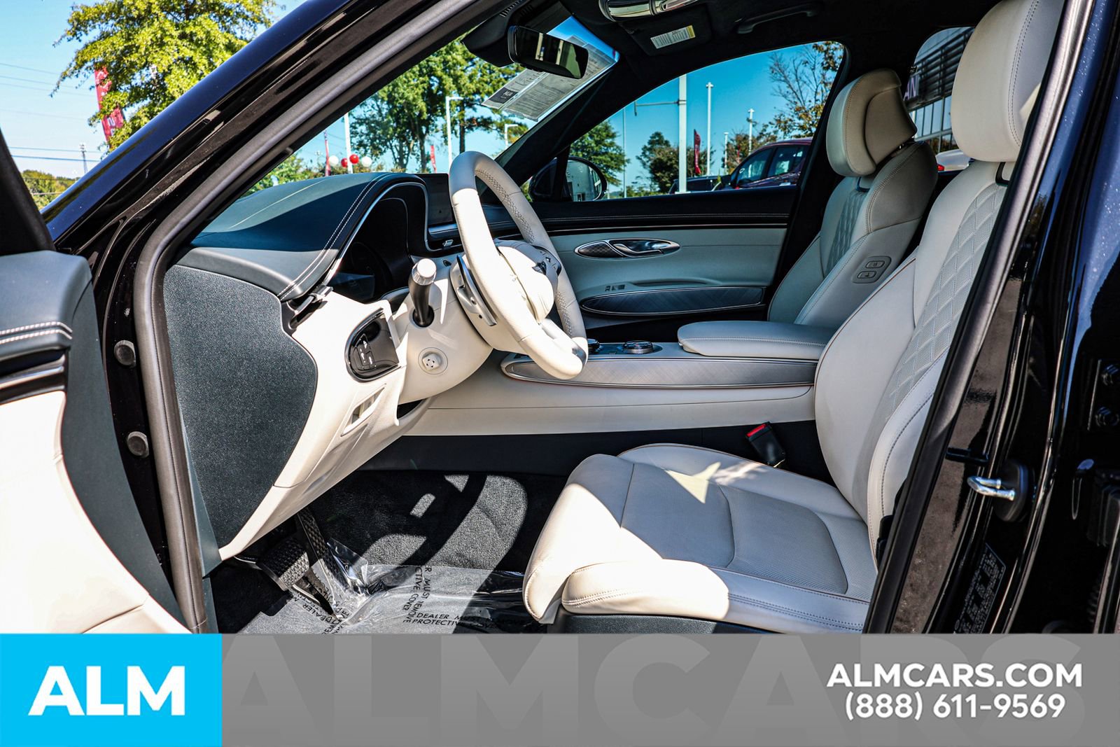 Used 2024 Genesis Electrified GV70 Advanced w/ Prestige Package image 18