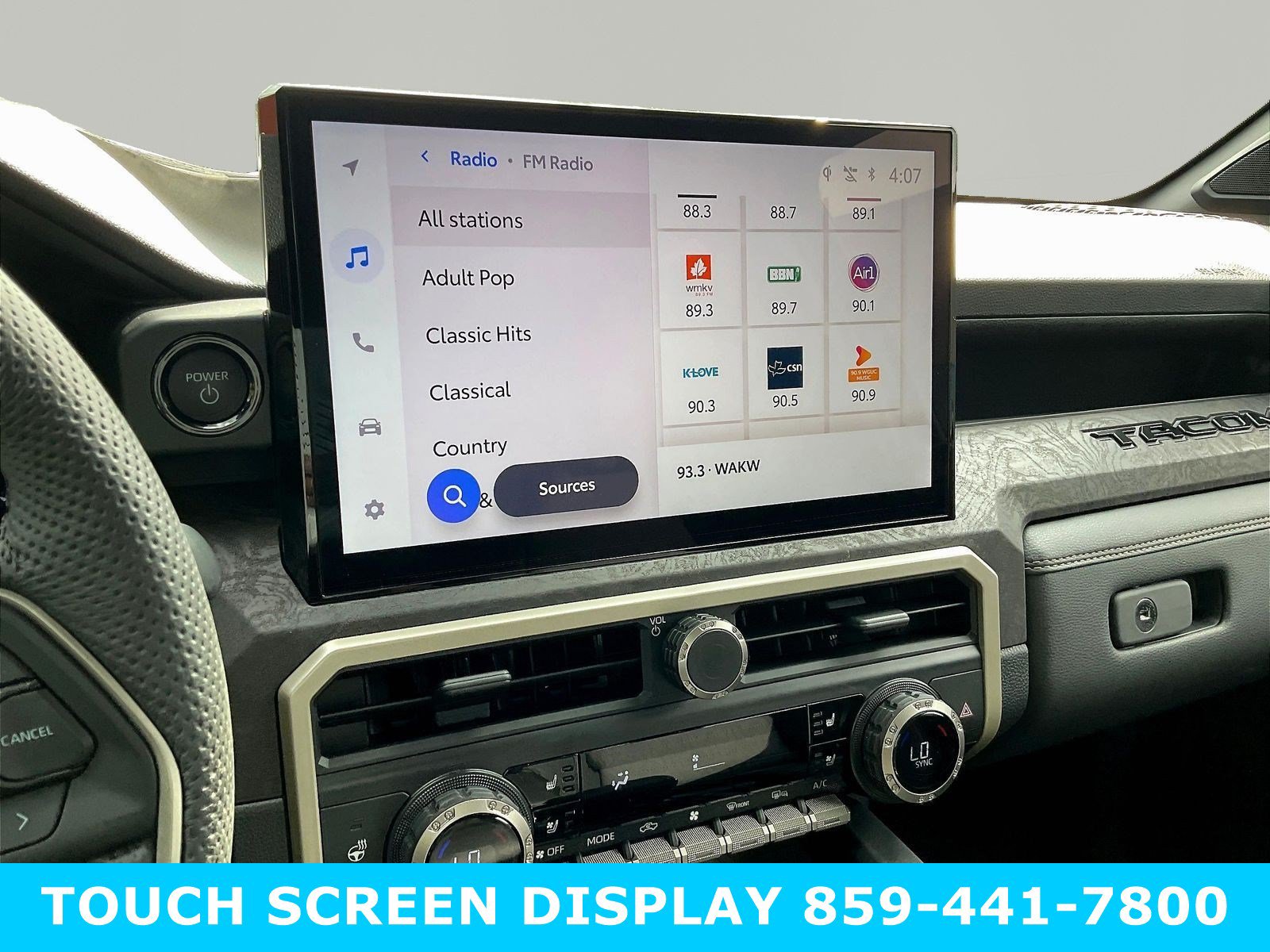Used 2025 Toyota Tacoma Limited AWD/4WD image 10