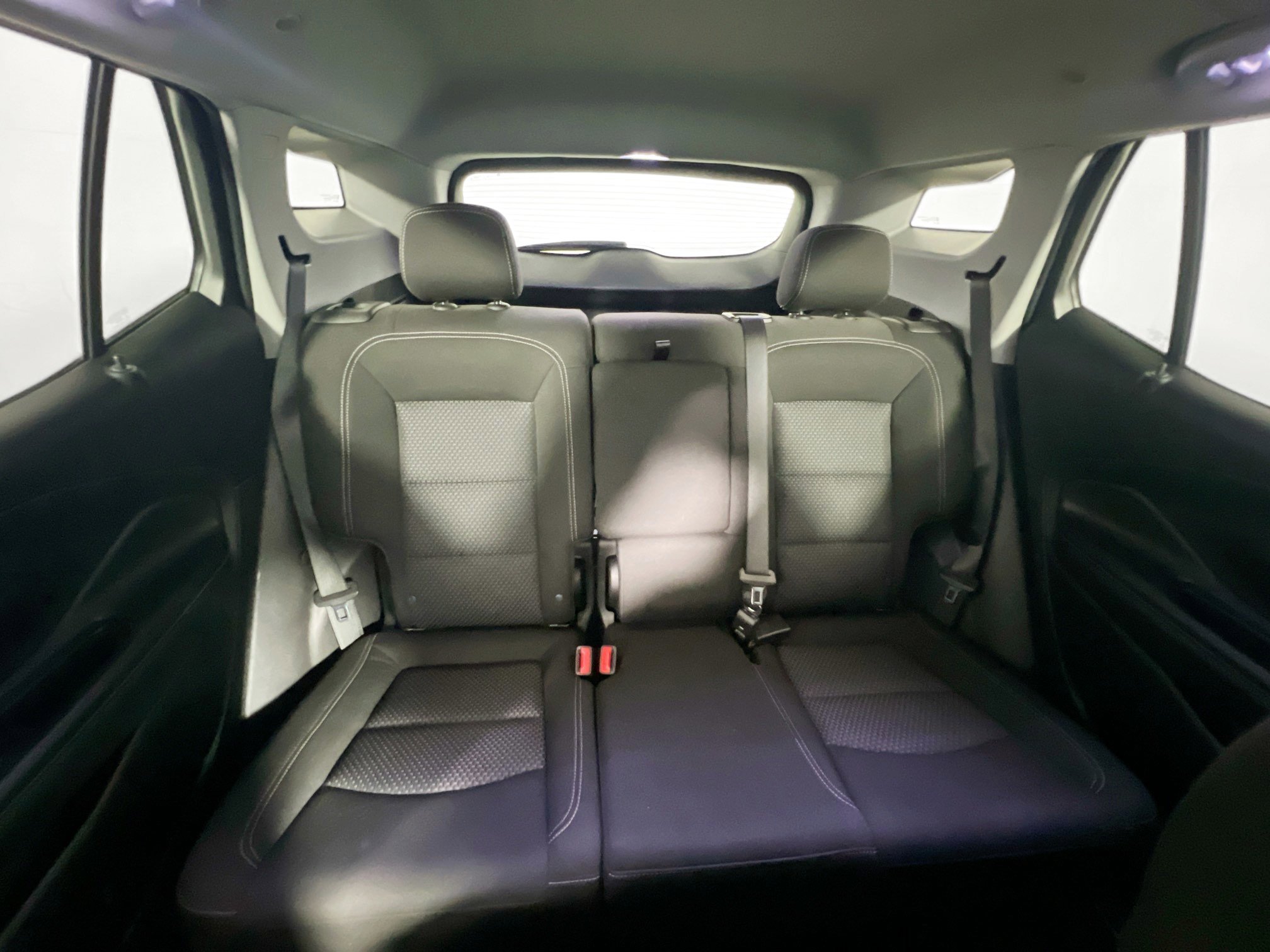 Used 2024 GMC Terrain SLE image 34