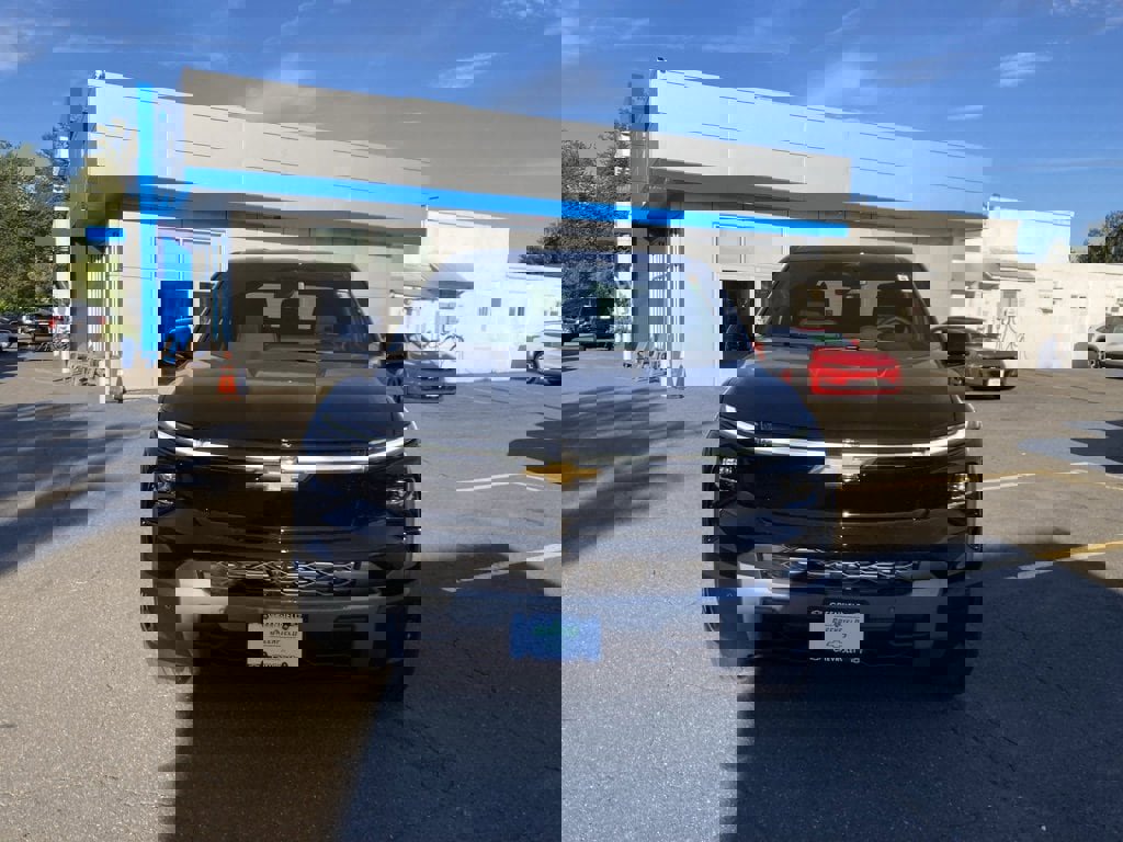 New 2026 Chevrolet Silverado EV LT image 2