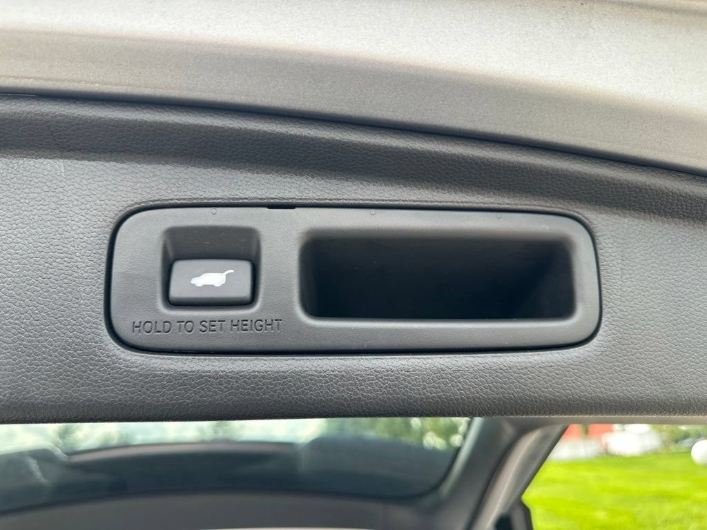 Used 2024 Honda CR-V EX-L image 12