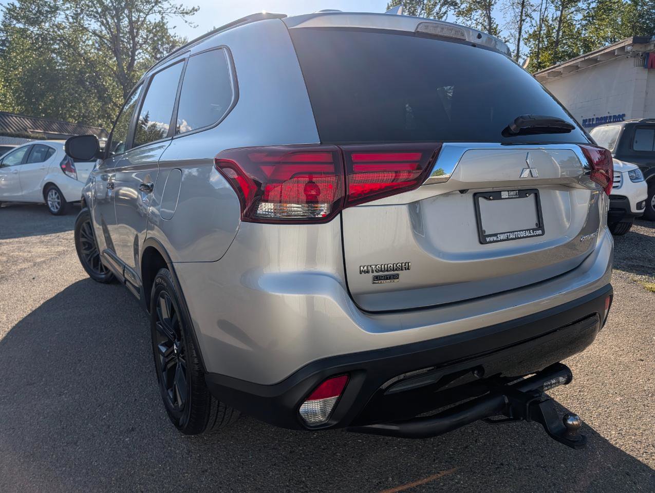 Used 2019 Mitsubishi Outlander SEL AWD/4WD image 4