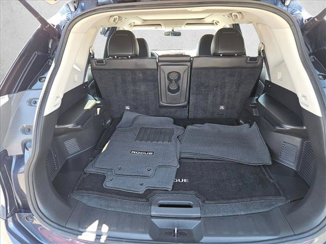 Used 2015 Nissan Rogue SL w/ SL Premium Package FWD image 6