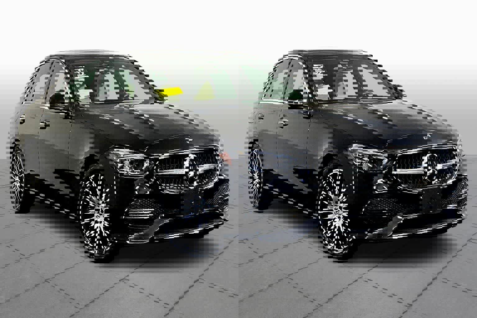 Used 2022 Mercedes-Benz C 300 4MATIC Sedan image 3