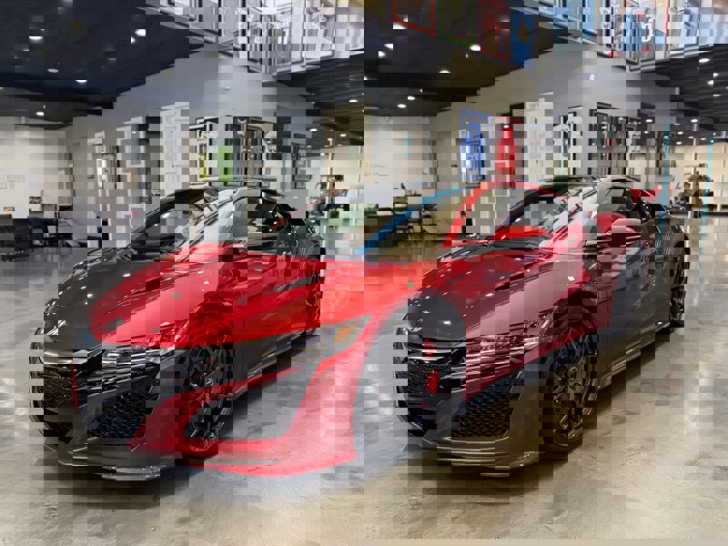 Used 2017 Acura NSX image 3