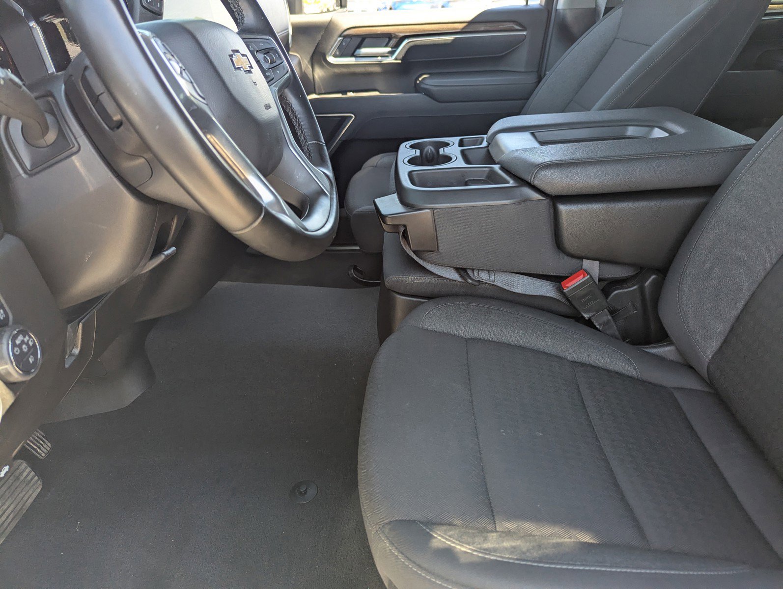 Certified 2025 Chevrolet Silverado 2500 LT w/ Convenience Package image 25