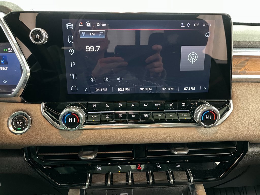 Used 2025 GMC Canyon Denali image 35