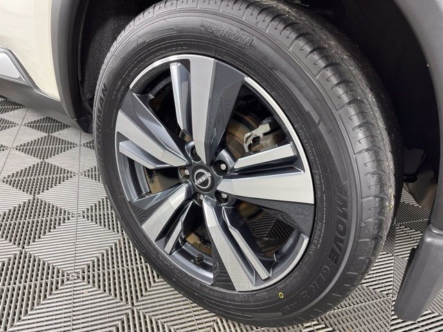 Used 2023 Nissan Rogue SL FWD image 15