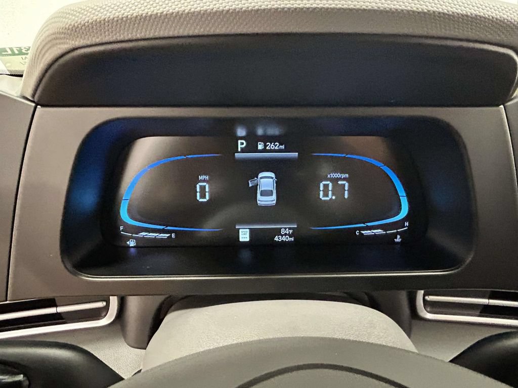 Certified 2025 Hyundai Elantra Sport FWD image 22