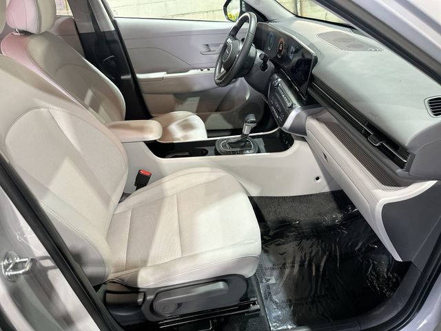 Used 2025 Hyundai Kona SEL image 26