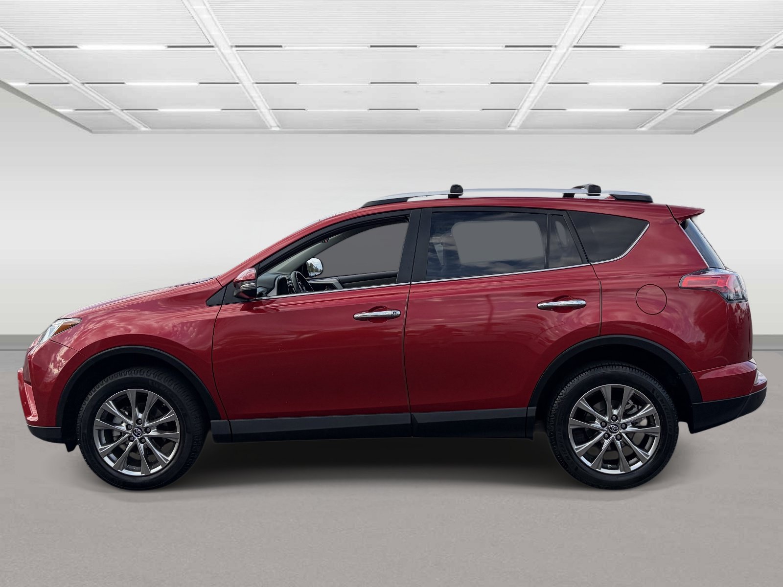 Used 2016 Toyota RAV4 Limited AWD/4WD image 2