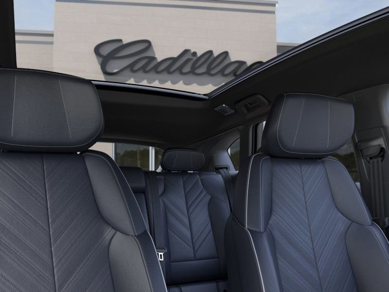 New 2026 Cadillac Optiq Luxury 2 image 24
