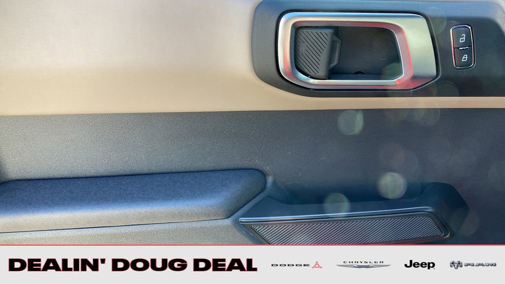 Used 2024 Ford Bronco Wildtrak image 15