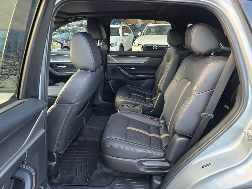 Certified 2024 MAZDA CX-90 Plug-In Hybrid w/ Premium Plus image 17