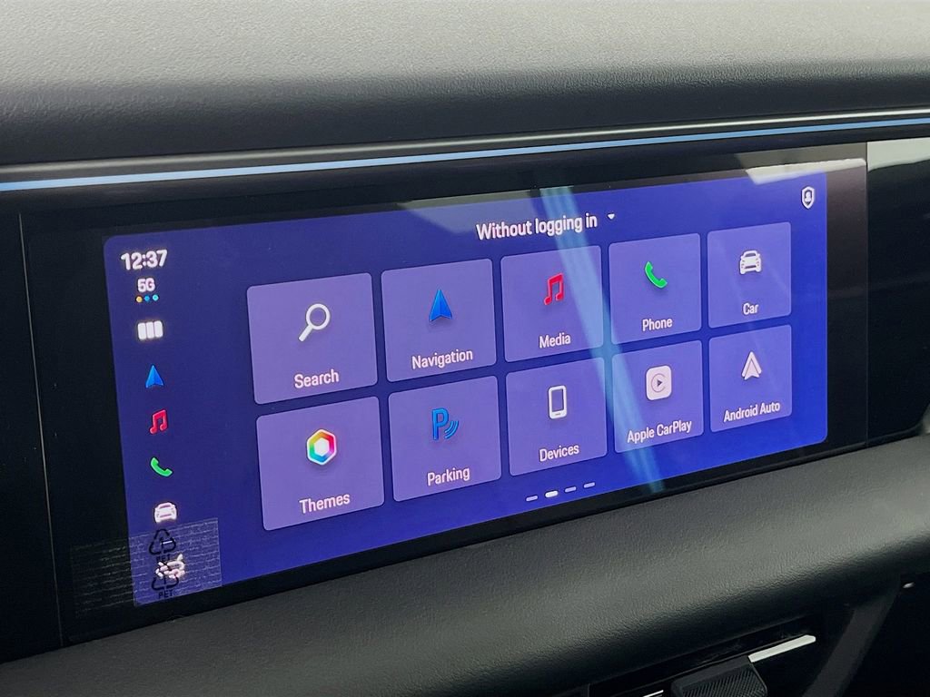 New 2026 Porsche Macan 4 Electric image 14