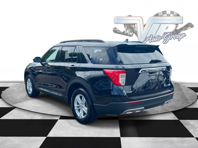 Used 2023 Ford Explorer XLT w/ Equipment Group 202A AWD/4WD image 8