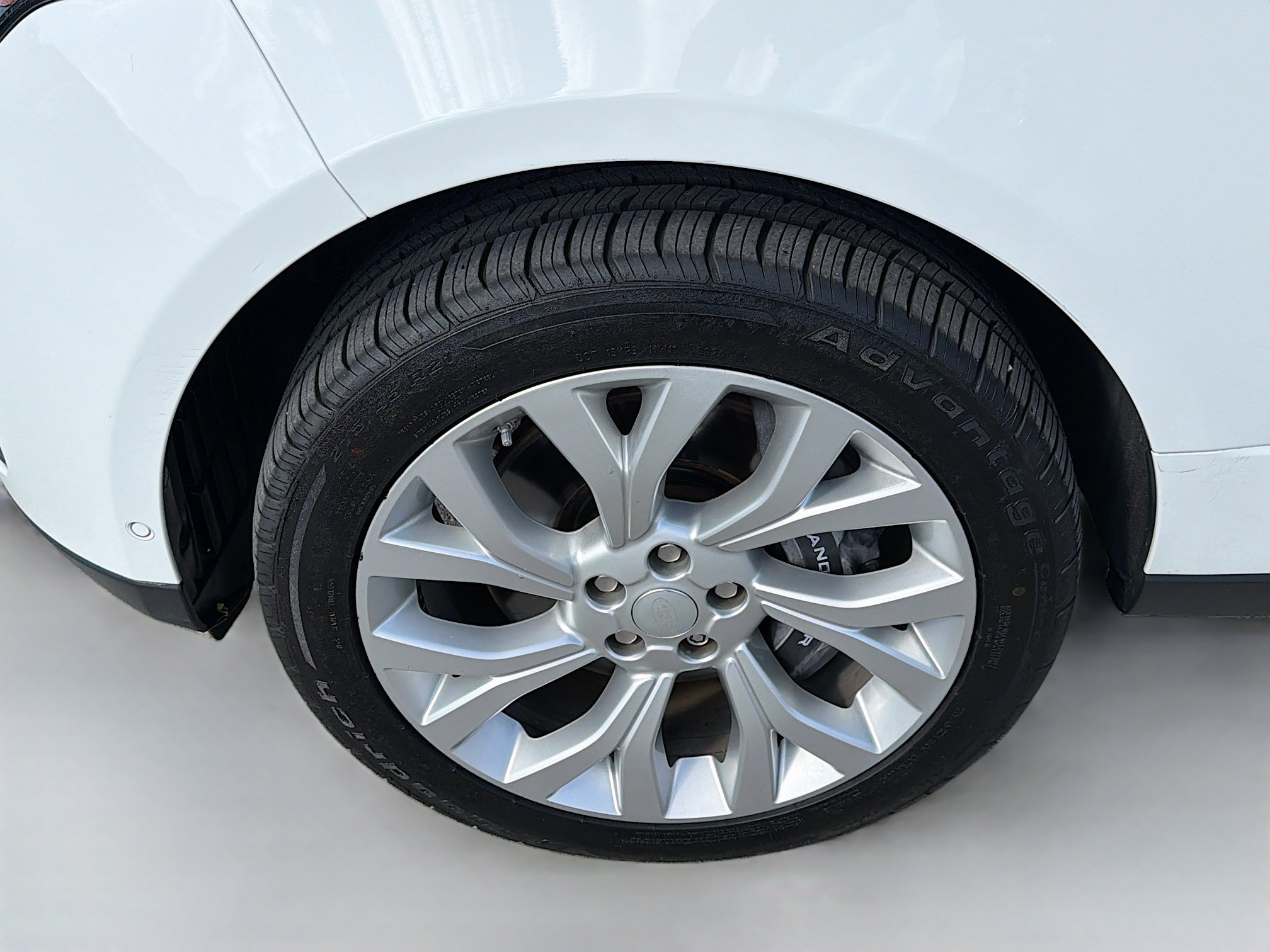 Used 2018 Land Rover Range Rover HSE image 38