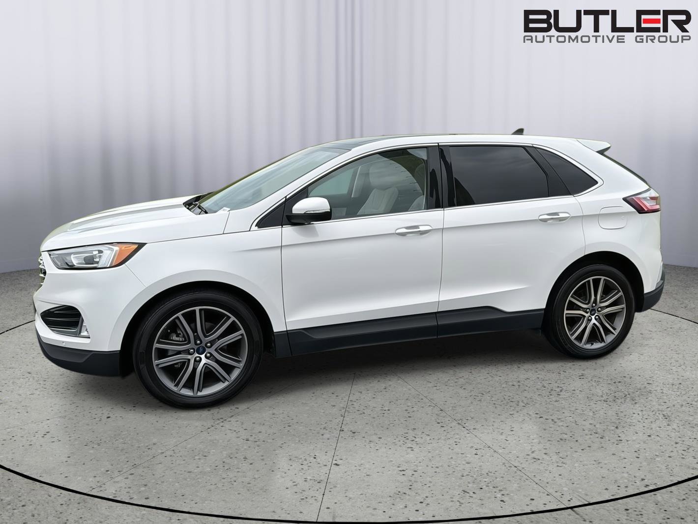 Used 2020 Ford Edge Titanium FWD image 3
