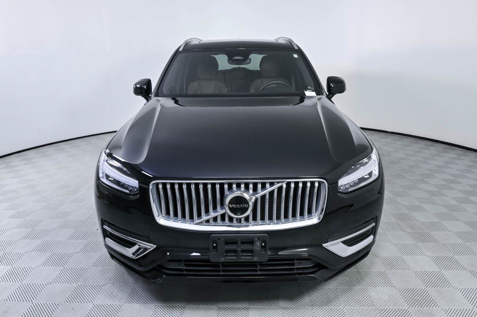 Certified 2024 Volvo XC90 T8 Plus w/ Protection Package Premier AWD/4WD image 35