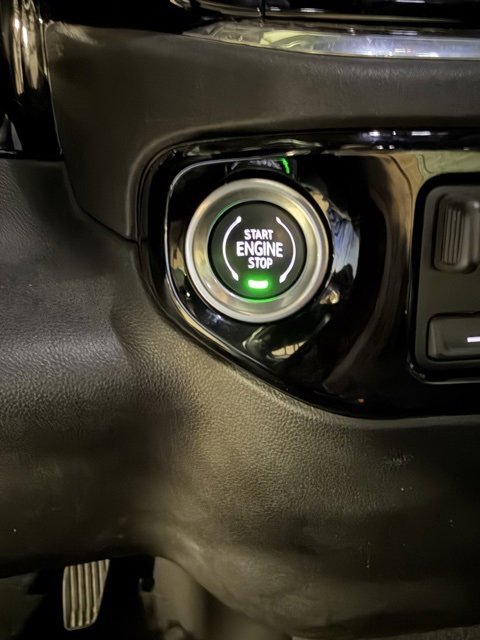 Used 2025 Chevrolet Silverado 2500 LT w/ Convenience Package image 23