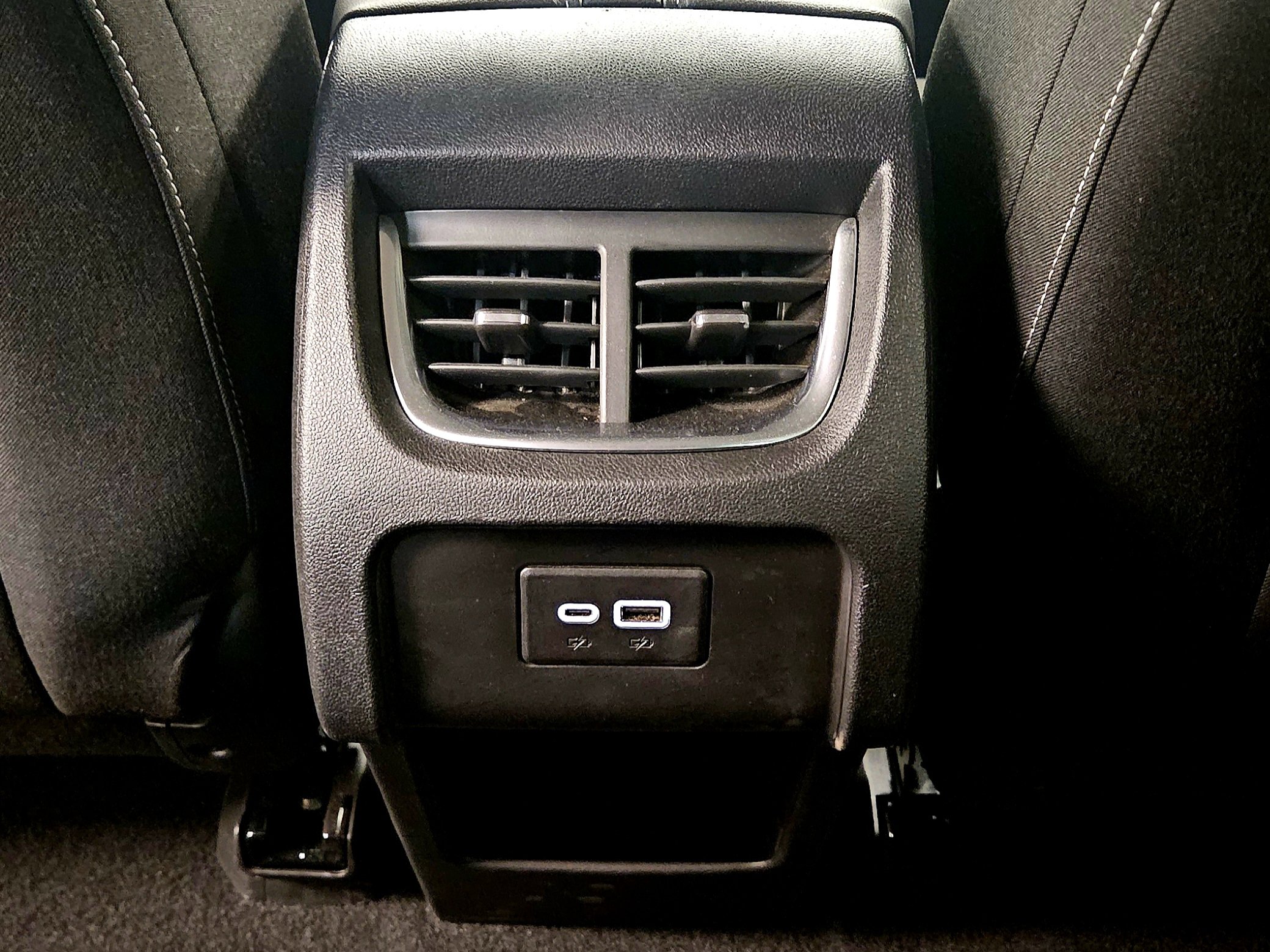 Used 2025 Chevrolet Blazer LT AWD/4WD image 37