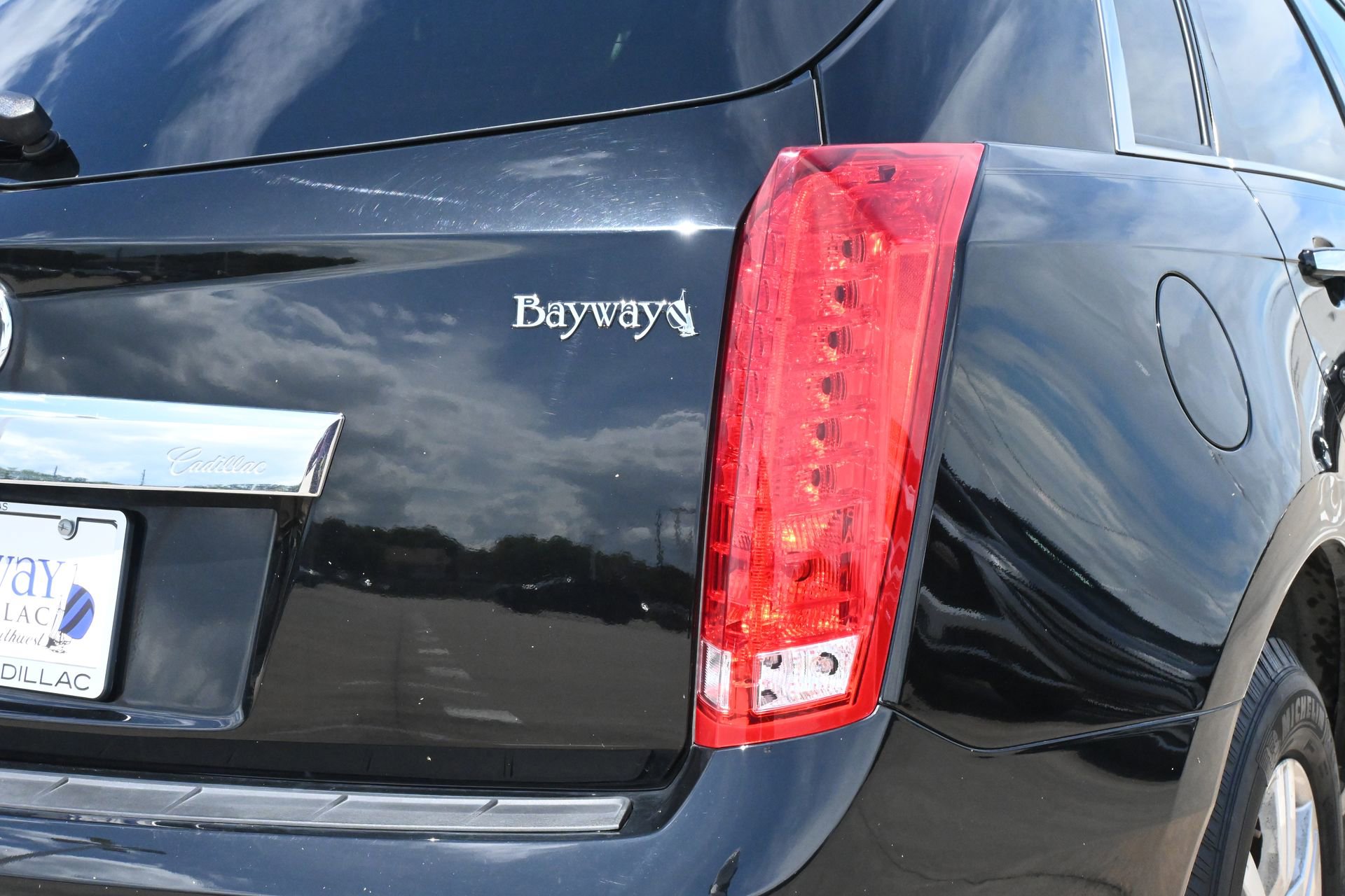 Used 2011 Cadillac SRX Luxury FWD image 21