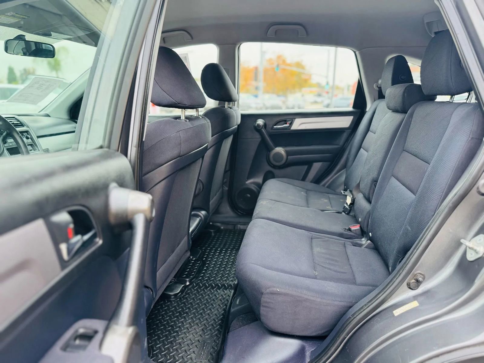 Used 2011 Honda CR-V LX image 11