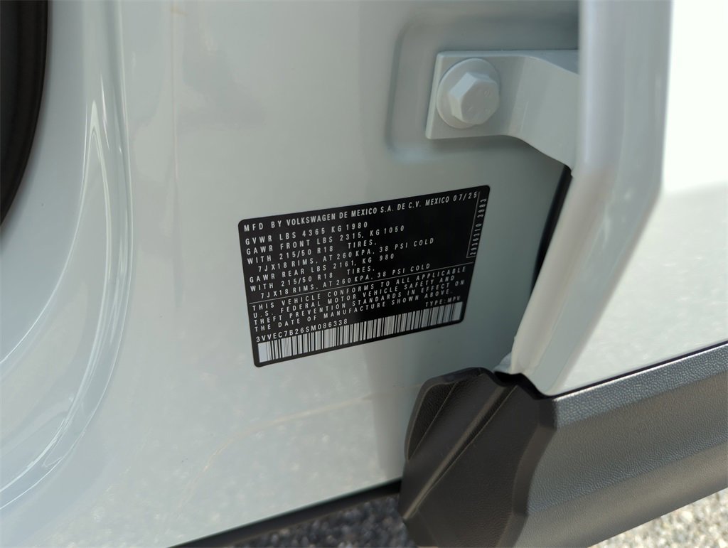 New 2025 Volkswagen Taos SE image 44