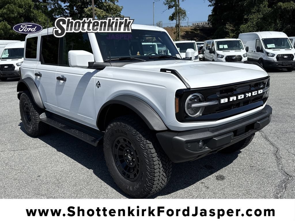 New 2026 Ford Bronco Outer Banks w/ Sasquatch Package