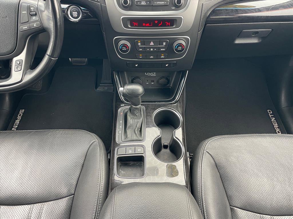 Used 2014 Kia Sorento LX w/ Premium Package image 16
