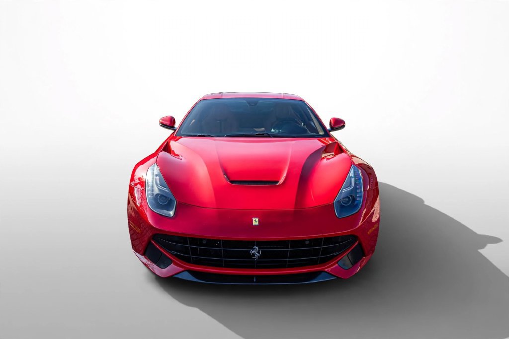 Used 2016 Ferrari F12 Berlinetta RWD image 15