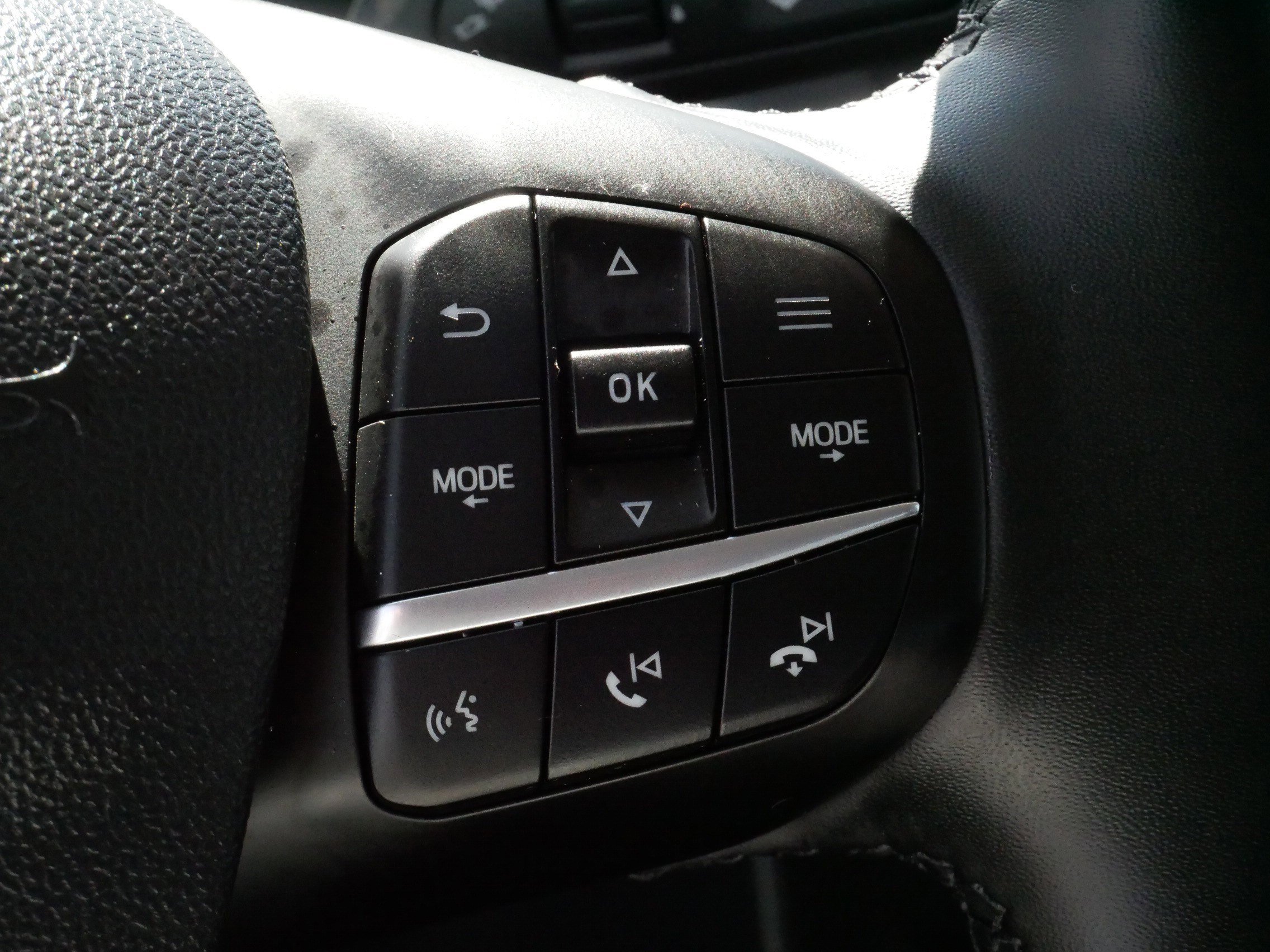 Used 2025 Ford Maverick XLT w/ XLT Luxury Package image 26