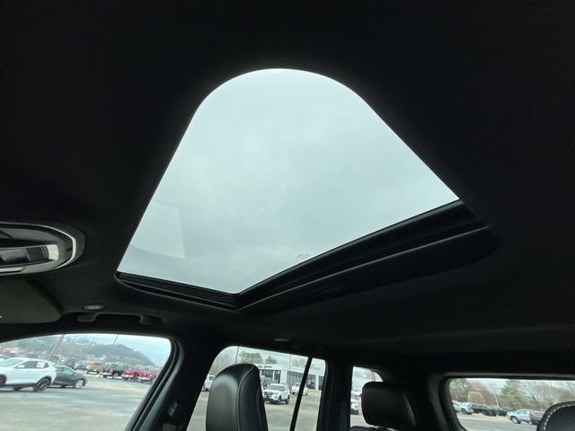 Used 2024 Jeep Grand Cherokee Altitude image 25