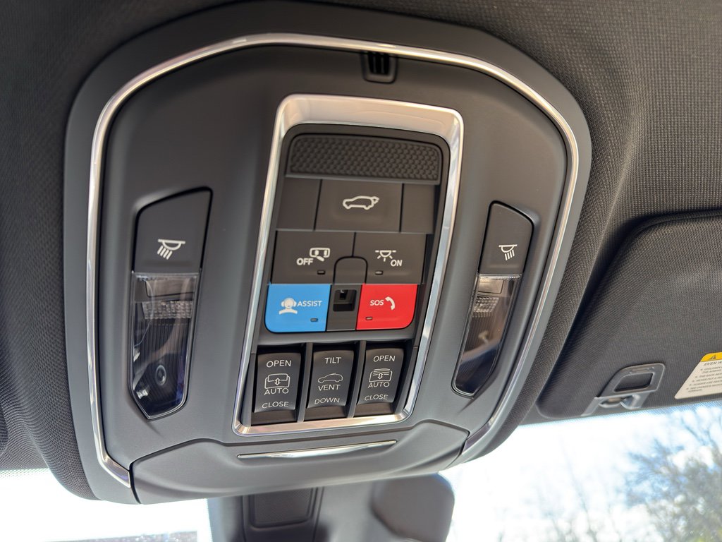 New 2025 Jeep Grand Cherokee L Limited w/ Black Appearance Package image 23