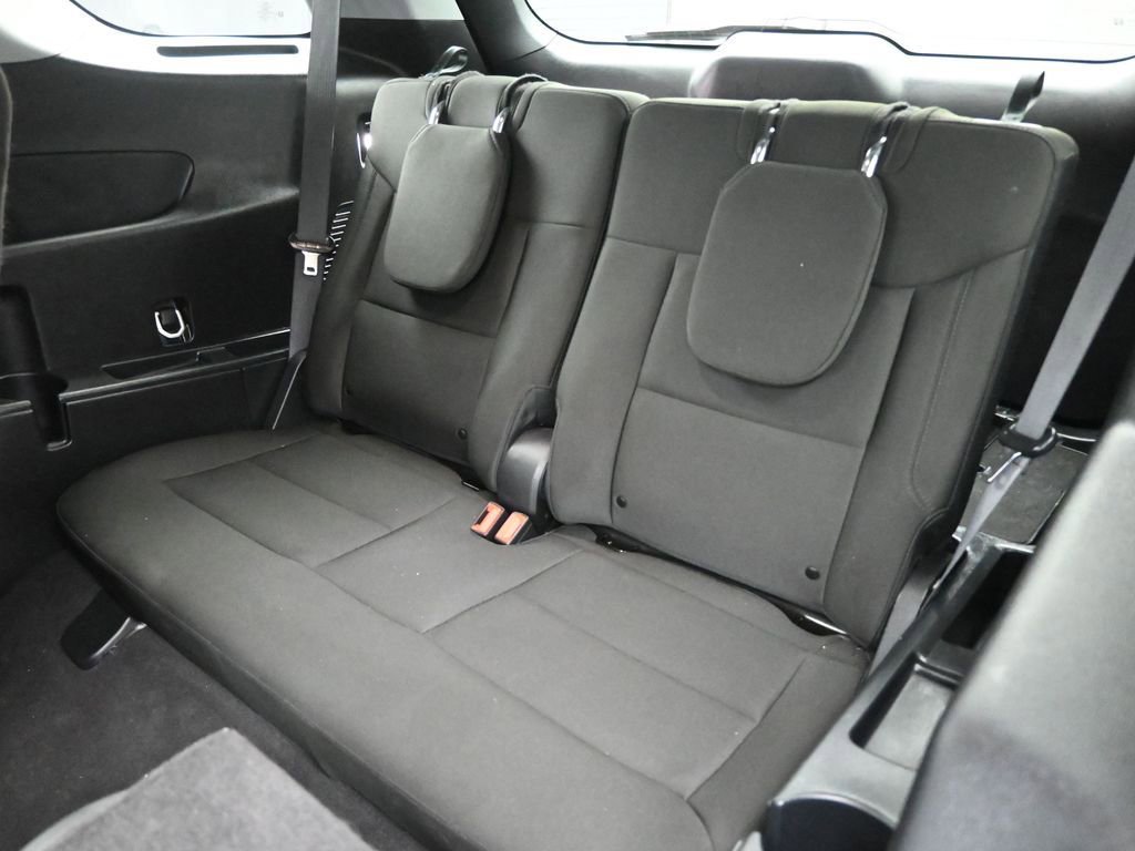 Used 2023 Ford Explorer XLT image 20