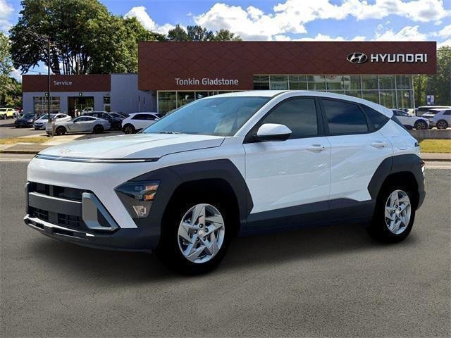 New 2026 Hyundai Kona SE image 2