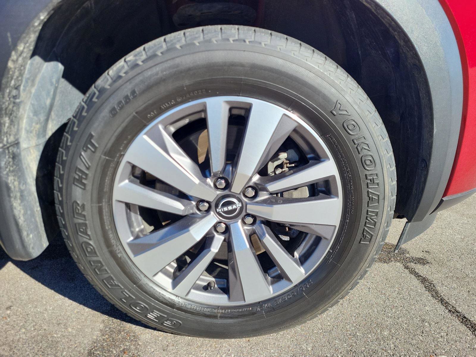 Used 2022 Nissan Pathfinder SL image 31