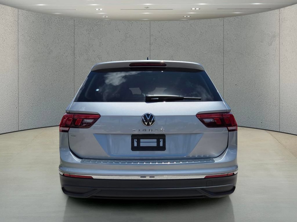 Used 2023 Volkswagen Tiguan SE FWD image 6