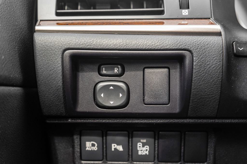 Used 2017 Lexus ES 350 w/ Luxury Package image 21