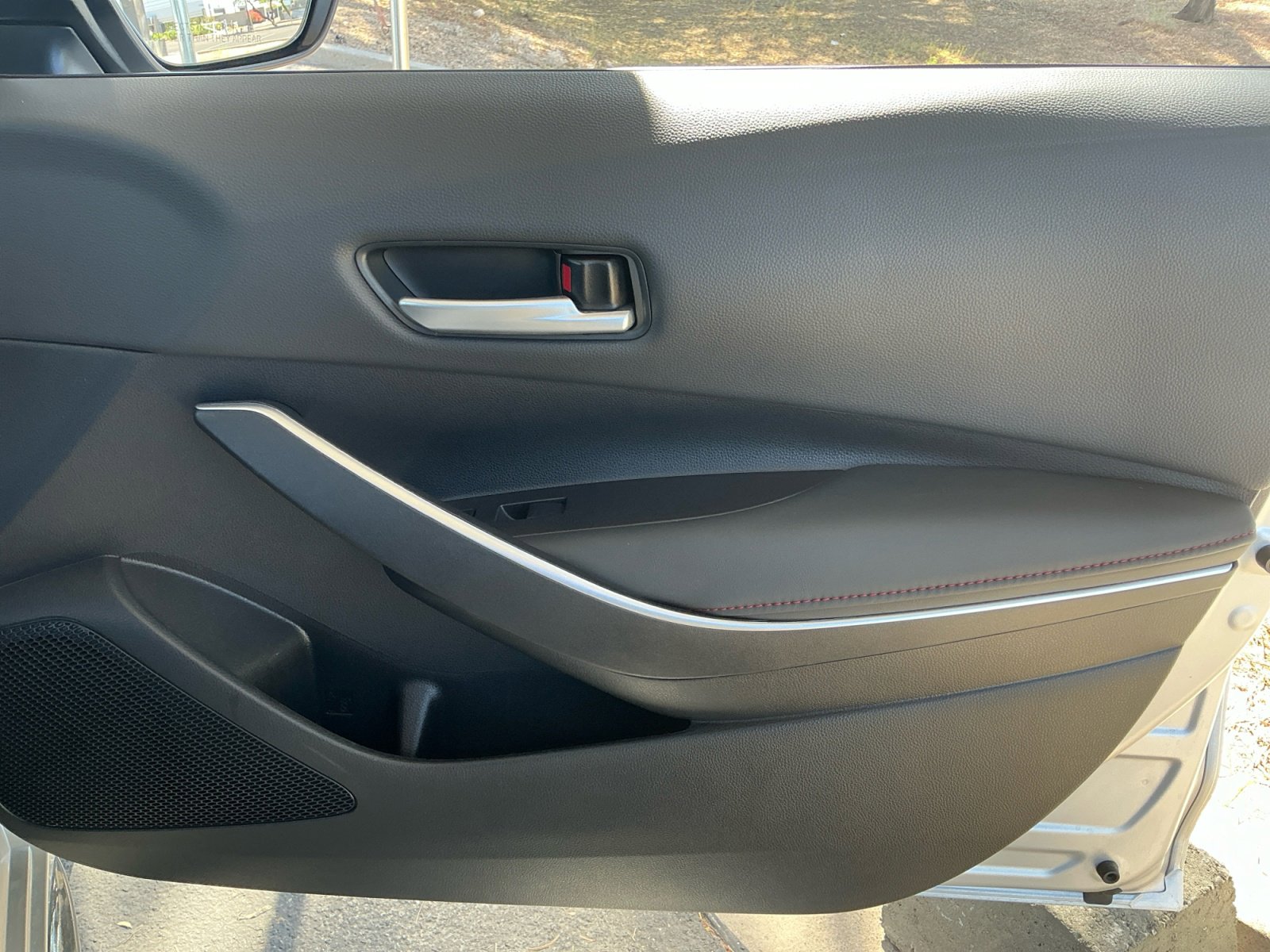 Certified 2024 Toyota Corolla SE w/ SE Convenience Package image 16