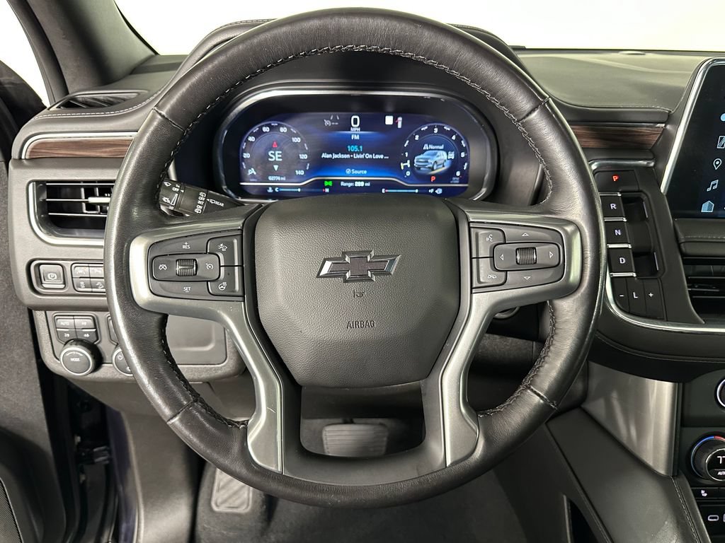 Used 2023 Chevrolet Suburban Z71 w/ Luxury Package AWD/4WD image 12