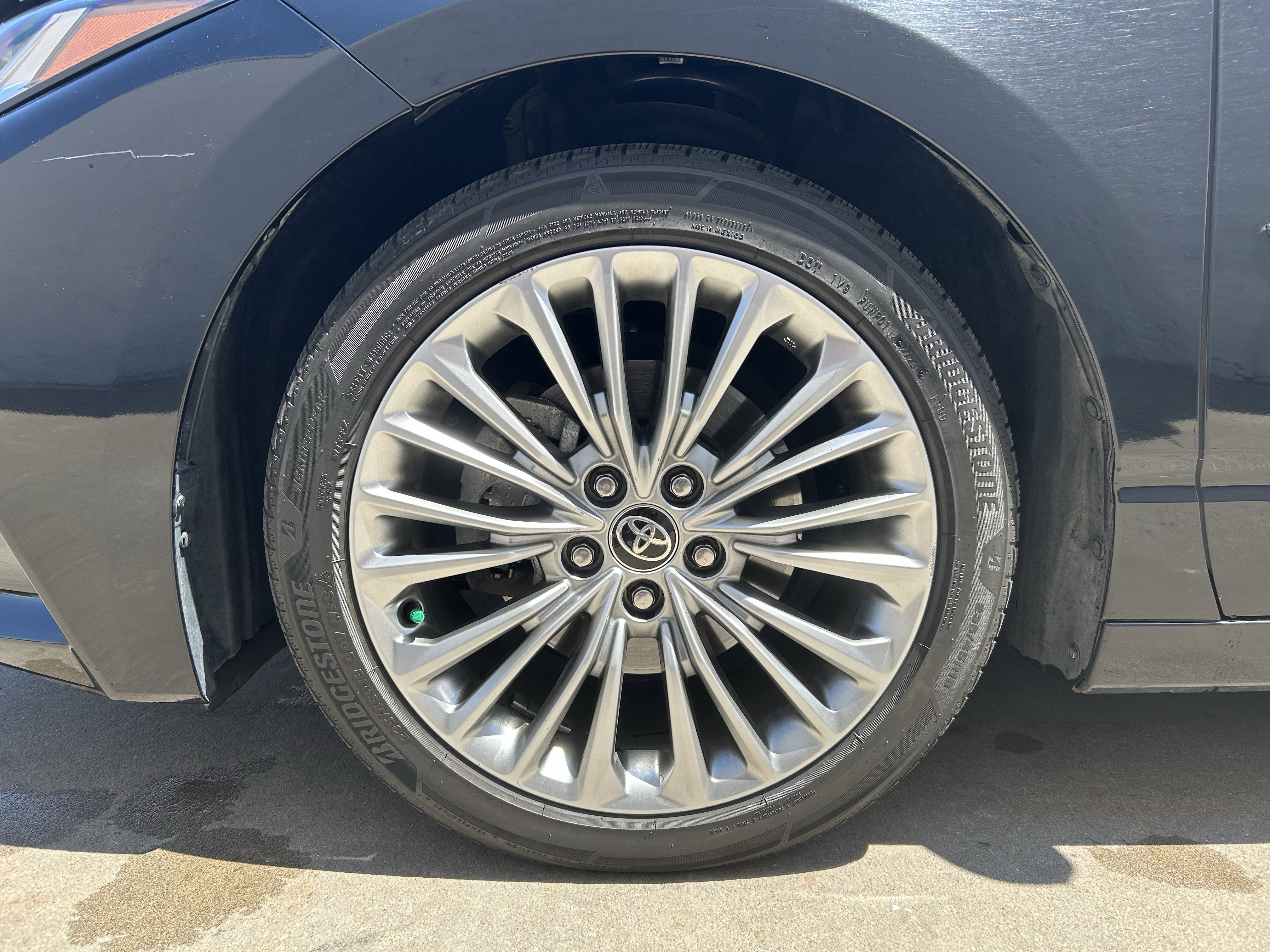 Certified 2022 Toyota Avalon Limited w/ Advanced Safety Package FWD image 11
